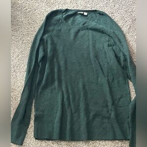 Woman’s Gap sweater size small in green